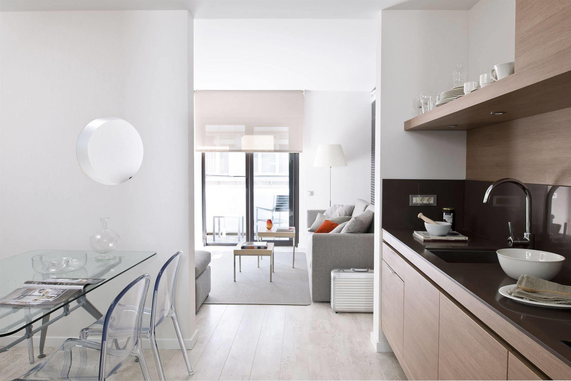 Eric Voekel Boutique Apartments - Bcn Suites Barcelona Exterior photo